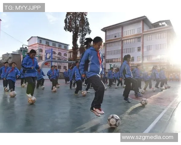 探索体育器材训练的多样化方法与技巧提升运动表现的有效策略